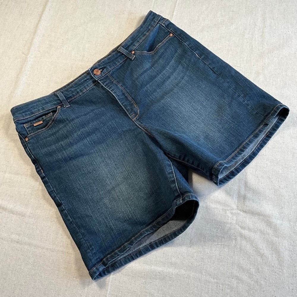 Womens Nine West Missy Blue Cotton Blend Curvy Fit Denim Shorts (Sz 14)
